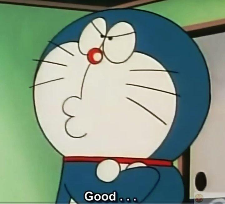 Ngăn bàn Nobita có Doraemon, ngăn bàn mình có kiến