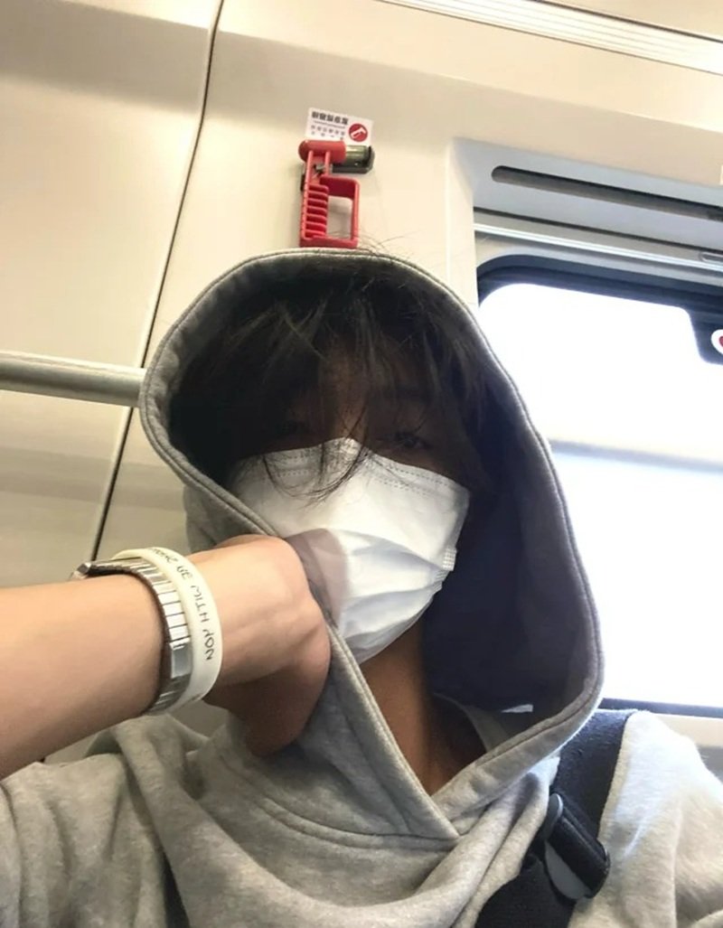 phong cách cool ngầu ảnh trai đẹp che mặt