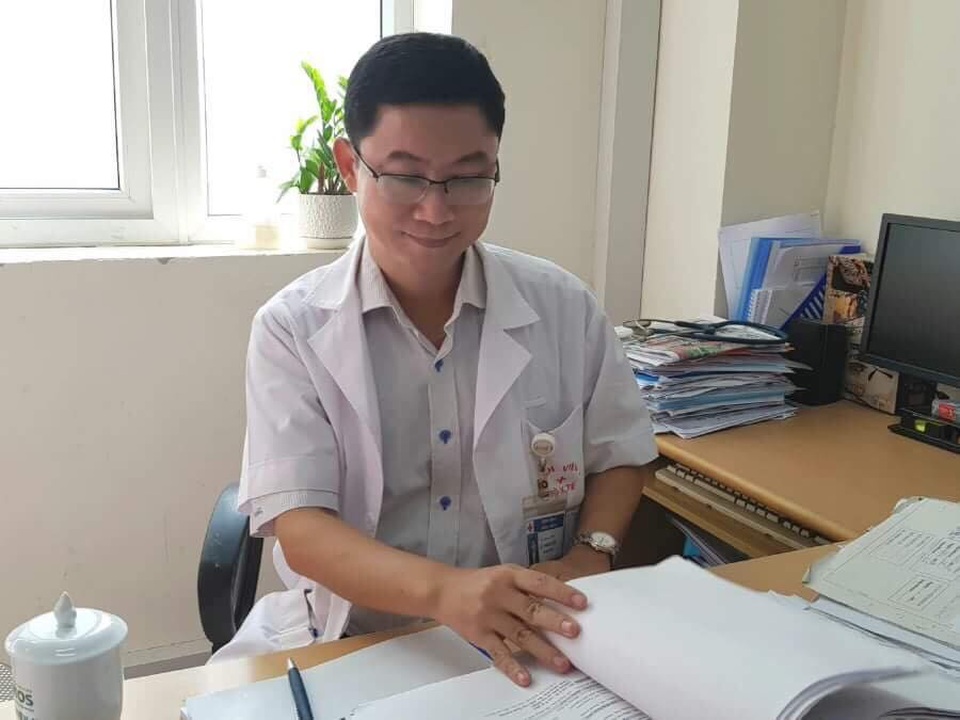 Cô gái trẻ 18 tuổi sốc khi được chẩn đoán ung thư vú