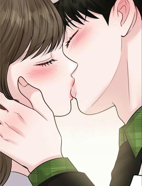 Nụ hôn lãng mạn trong anime giữa không gian yên bình