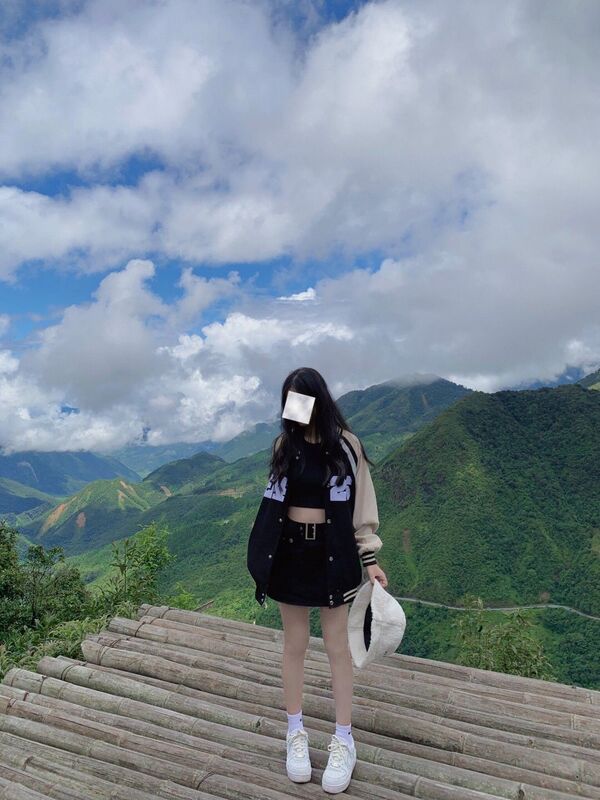 hinh anh gai xinh chup dang che mat 25