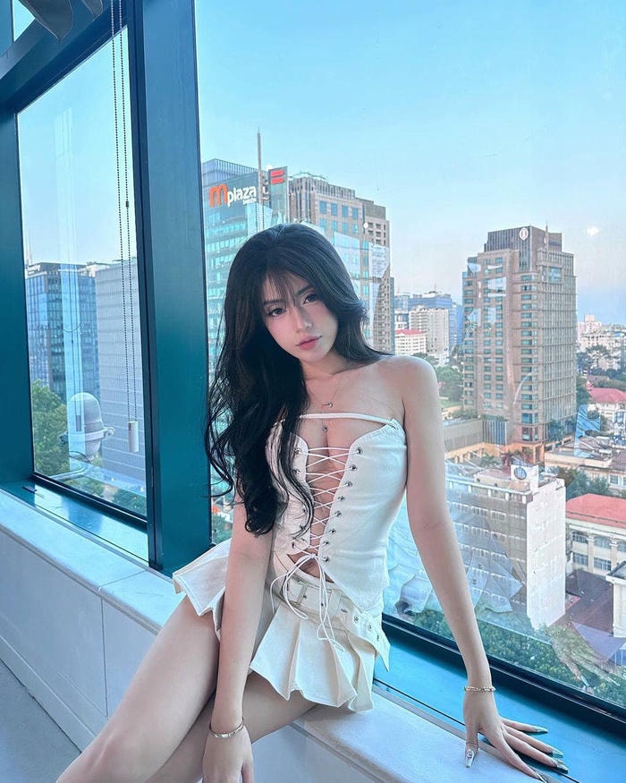 Ảnh gái xinh bikini sexy đường cong hoàn hảo