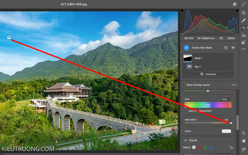 Nhấn vào vùng chọn bầu trời và tăng Saturation