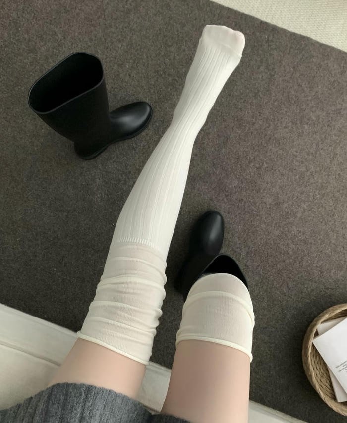 ảnh đùi gái xinh cuốn hút
