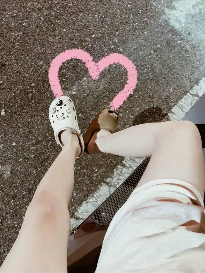 hình ảnh đùi gái xinh thu hút