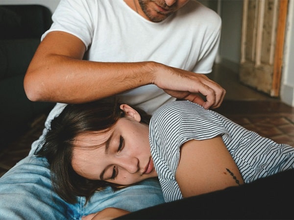 Để cuộc yêu trọn vẹn, trước tiên hãy trò chuyện và thấu hiểu đối phương