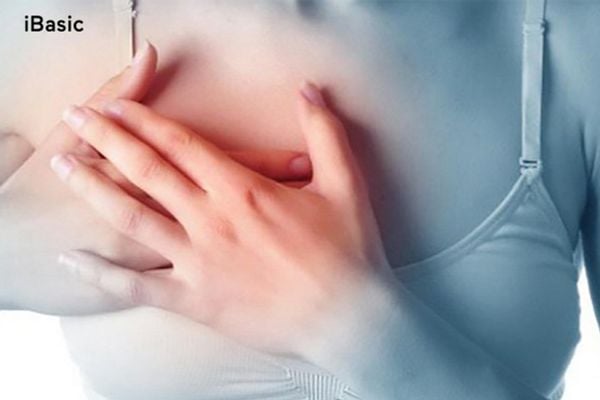 10 Hậu quả của việc mặc không đúng kích thước áo ngực nàng nên biết | iBasic