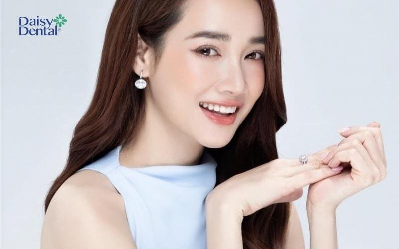 Nụ cười duyên dáng của nữ diễn viên Nhã Phương