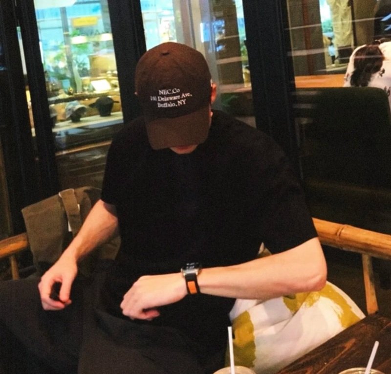 Avatar ảnh trai đẹp che mặt chất chơi.