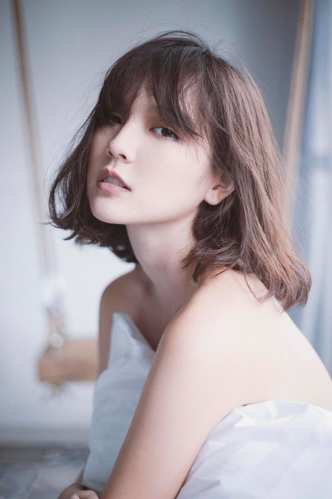 Ảnh nude Hải Tú cuốn hút tinh tế
