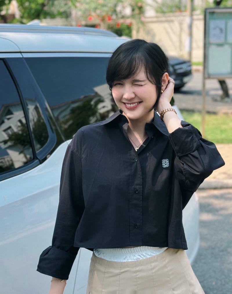 hình hải tú nude concept biển