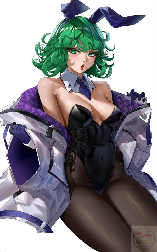 Tatsumaki với mái tóc xanh nổi bật, tạo nên hình ảnh khó quên.
