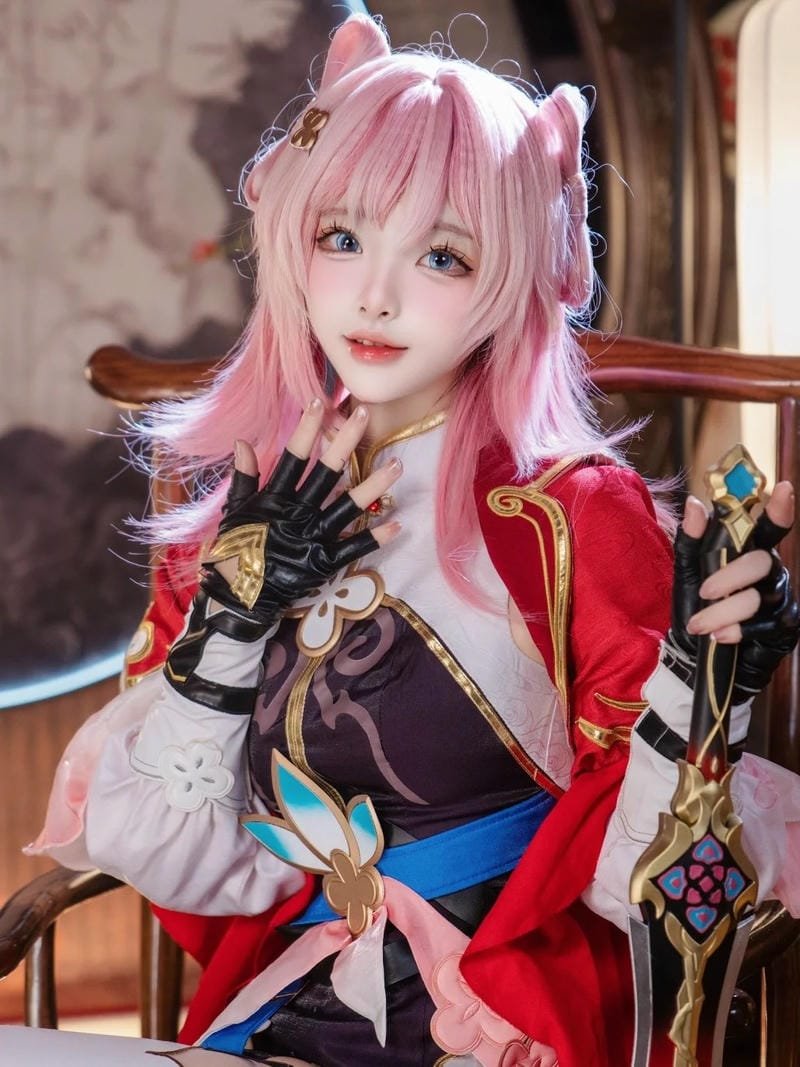 nhân vật anime nữ xuất hiện trong cosplay girls