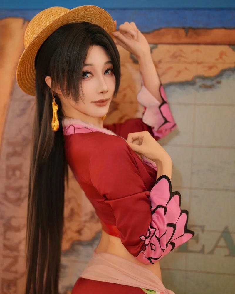 cảm giác trẻ trung của cosplay girls