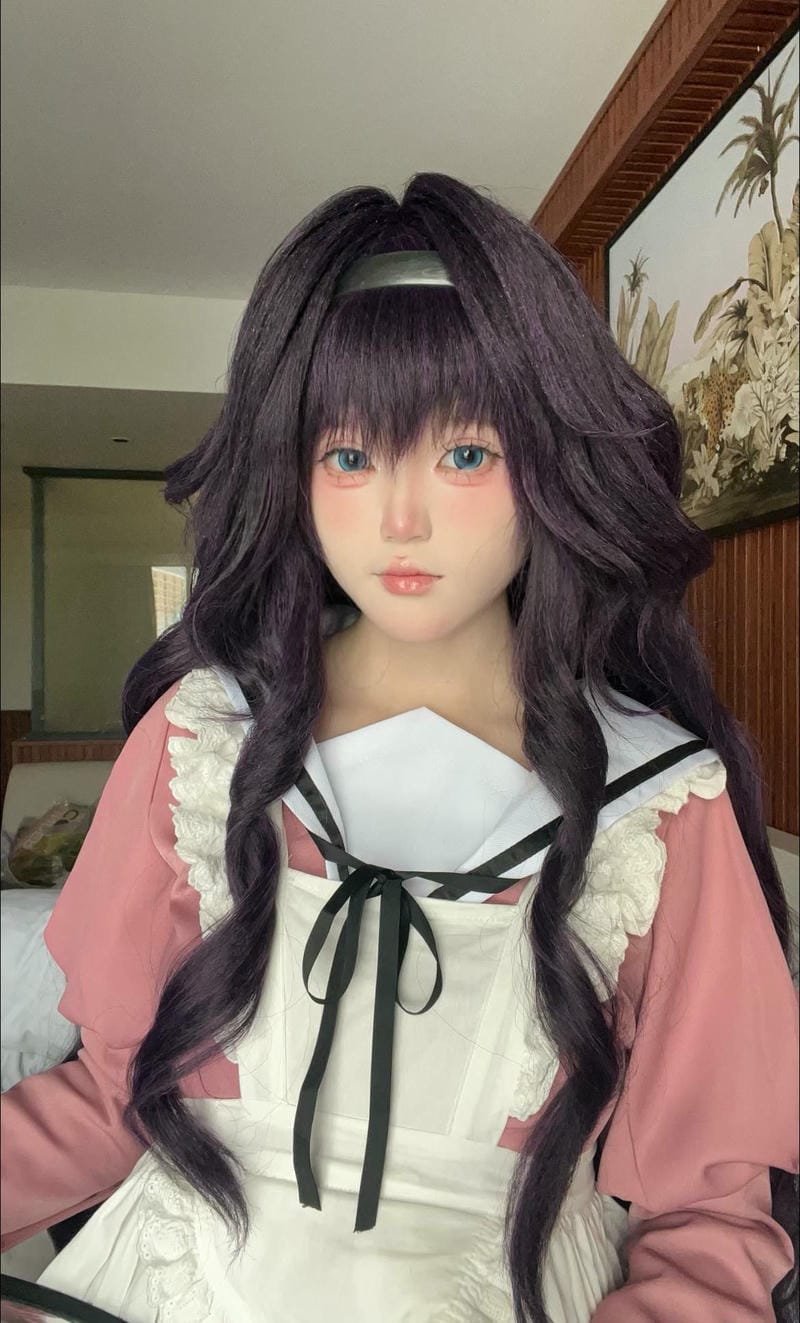 Cosplayer Trung Quốc váy trắng múa lụa rất uyển chuyển
