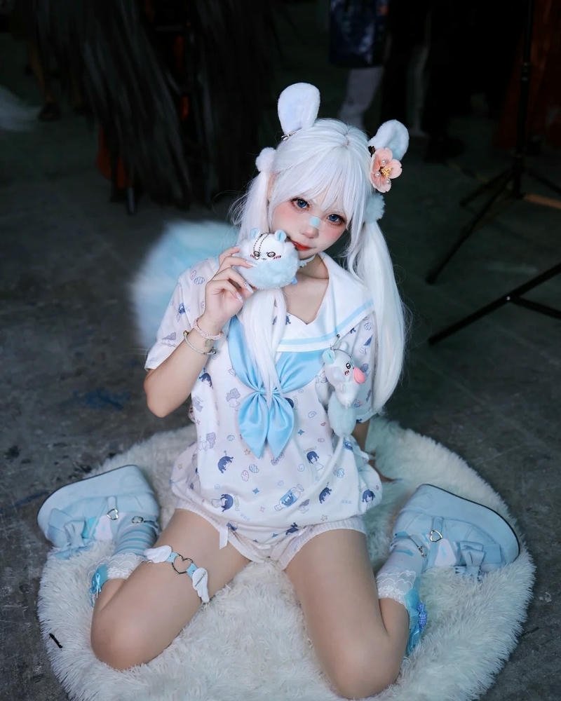 gái xinh cosplay anime ngoại cảnh chất lượng