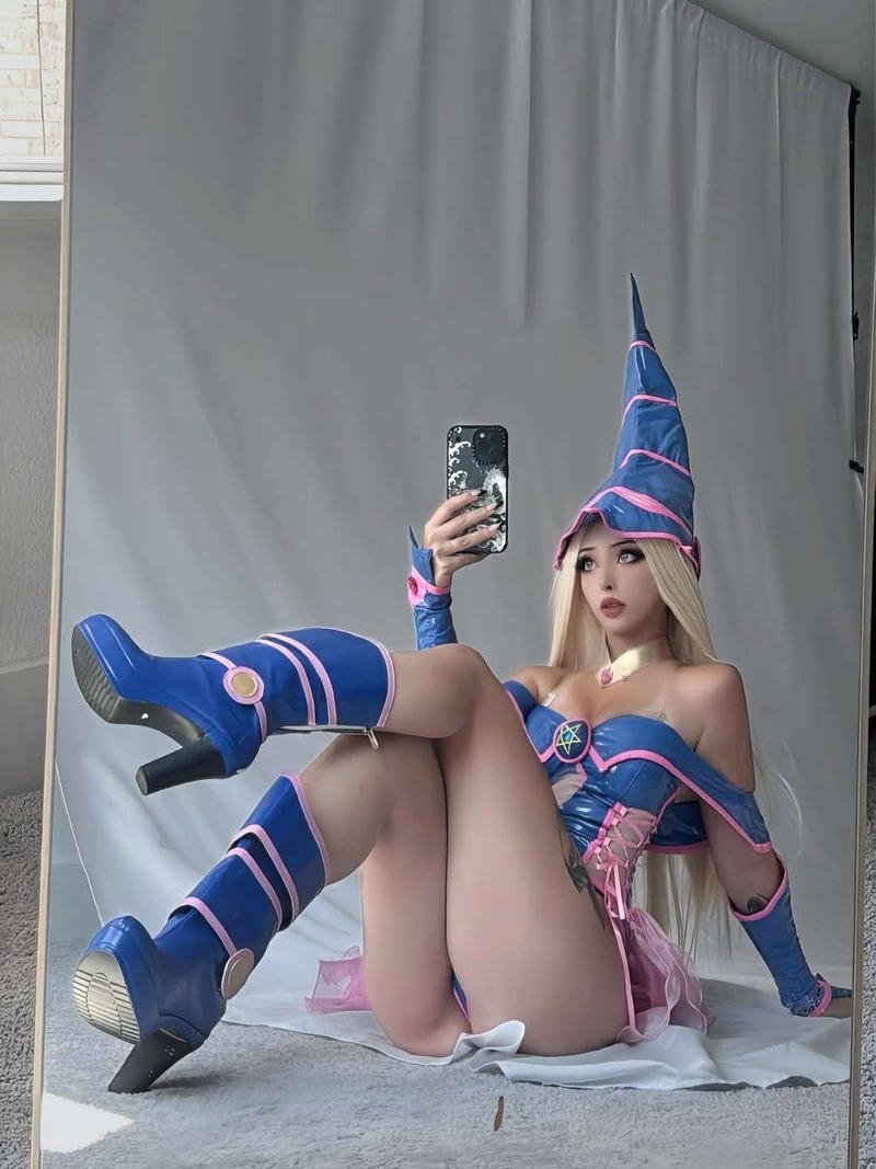 ảnh gái xinh cosplay phong cách tiểu thư
