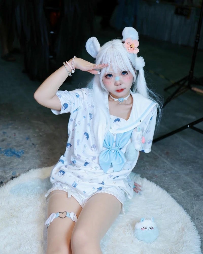Hình ảnh cosplay cute cuốn hút tự nhiên