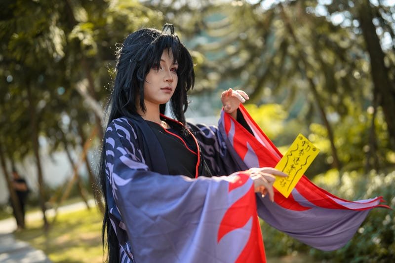 gái xinh cosplay nhân vật anime nữ