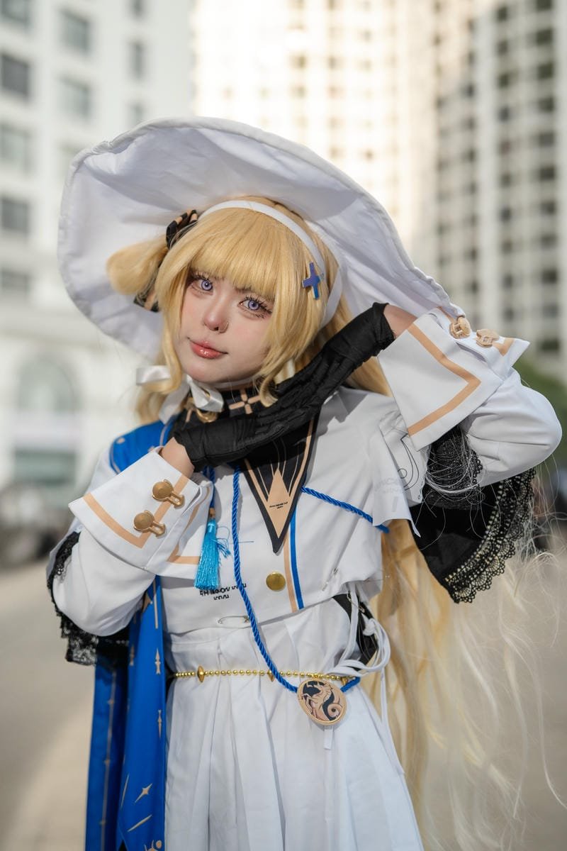 ảnh cosplay nổi bật với ánh sáng