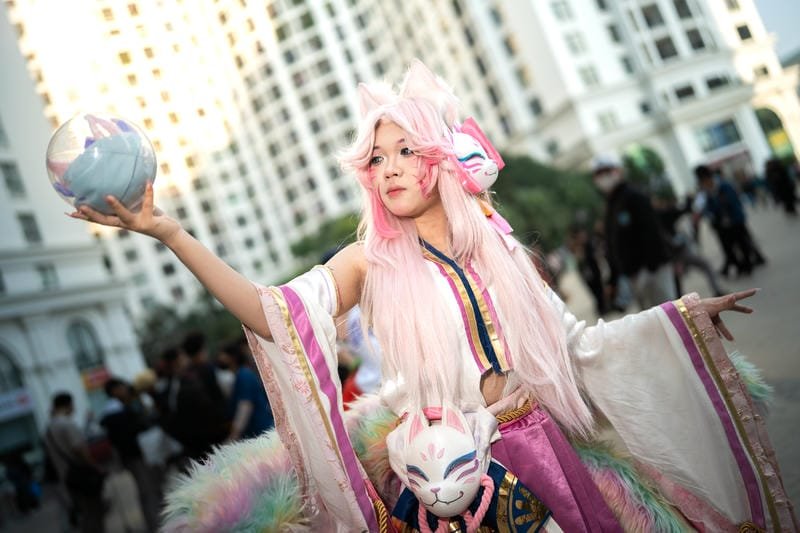 ảnh cosplay sinh động với phụ kiện