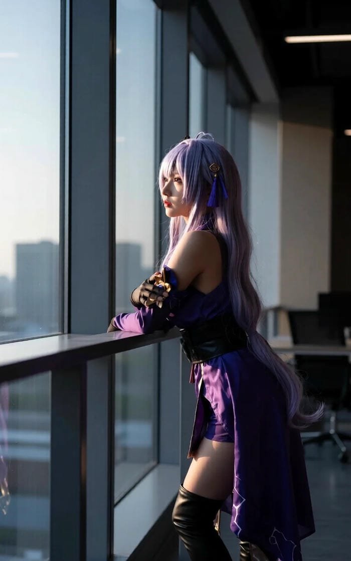 hình cosplay ánh sáng mềm mại dịu nhẹ