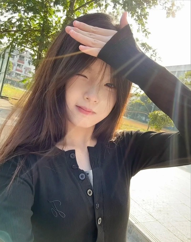 Ảnh gái xinh 2K12 với phong cách năng động