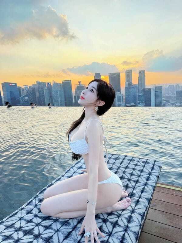 Gái Vú Bự phong cách