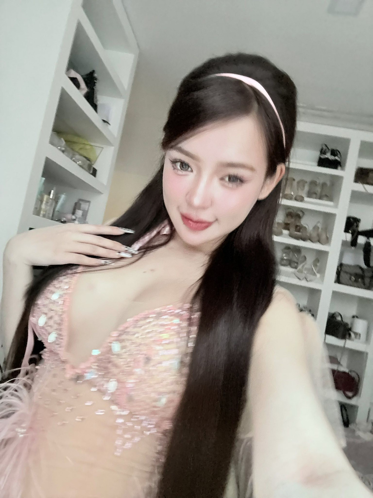 Nữ idol streamer Na thỏ tung loạt ảnh cực bạo khoe vóc dáng nóng bỏng