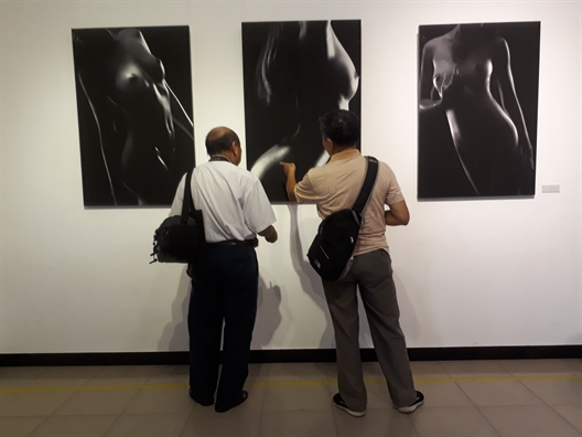 Tuan trien lam anh nude: