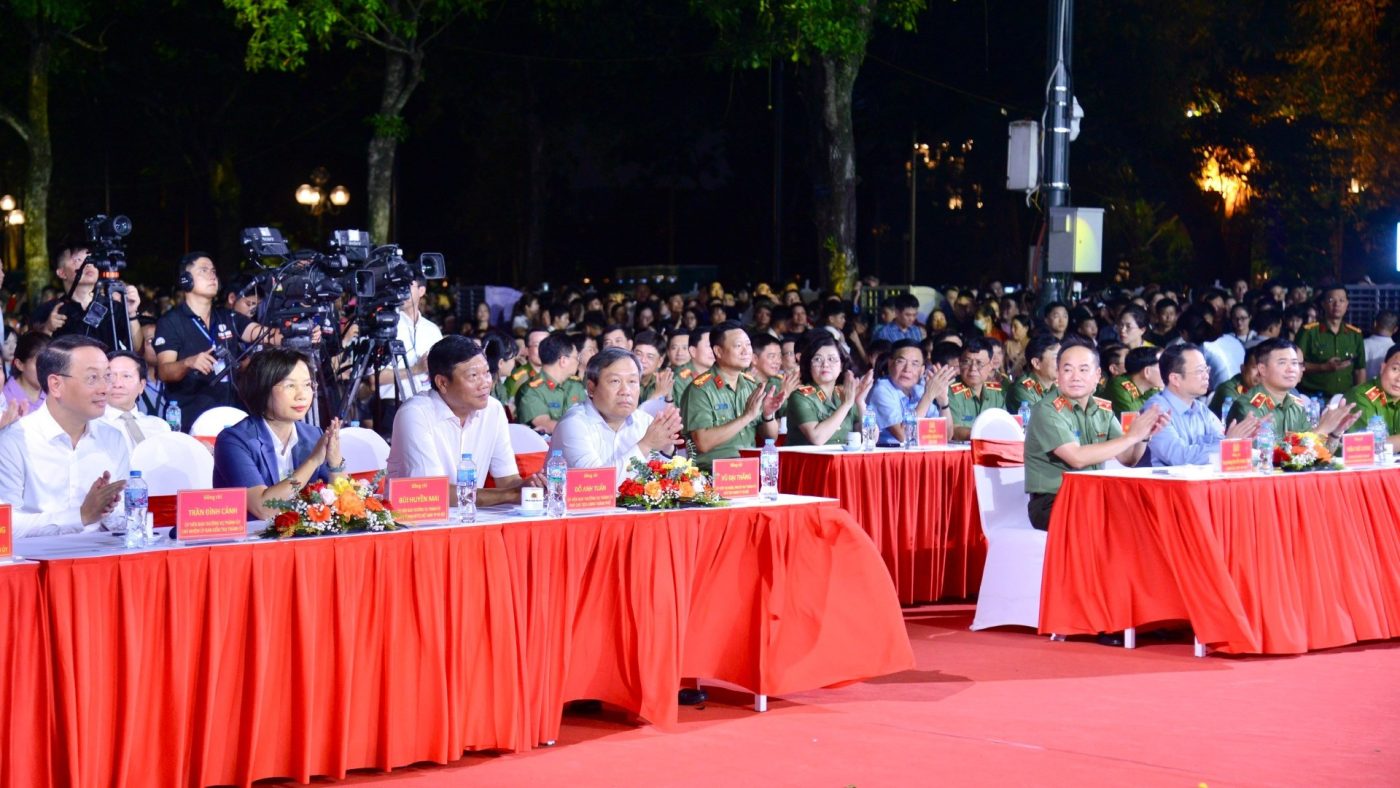 Chương trình nghệ thuật chính luận “81 Mùa bình yên”