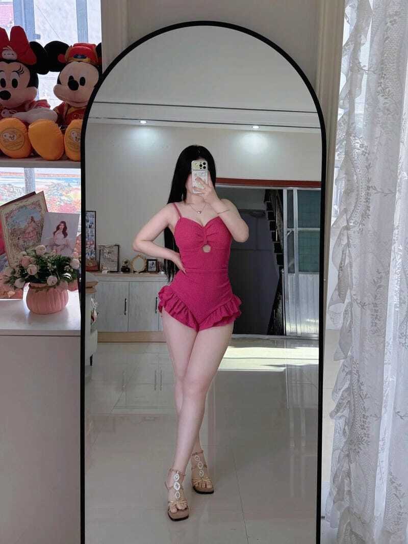 ảnh gái xinh vú to 4