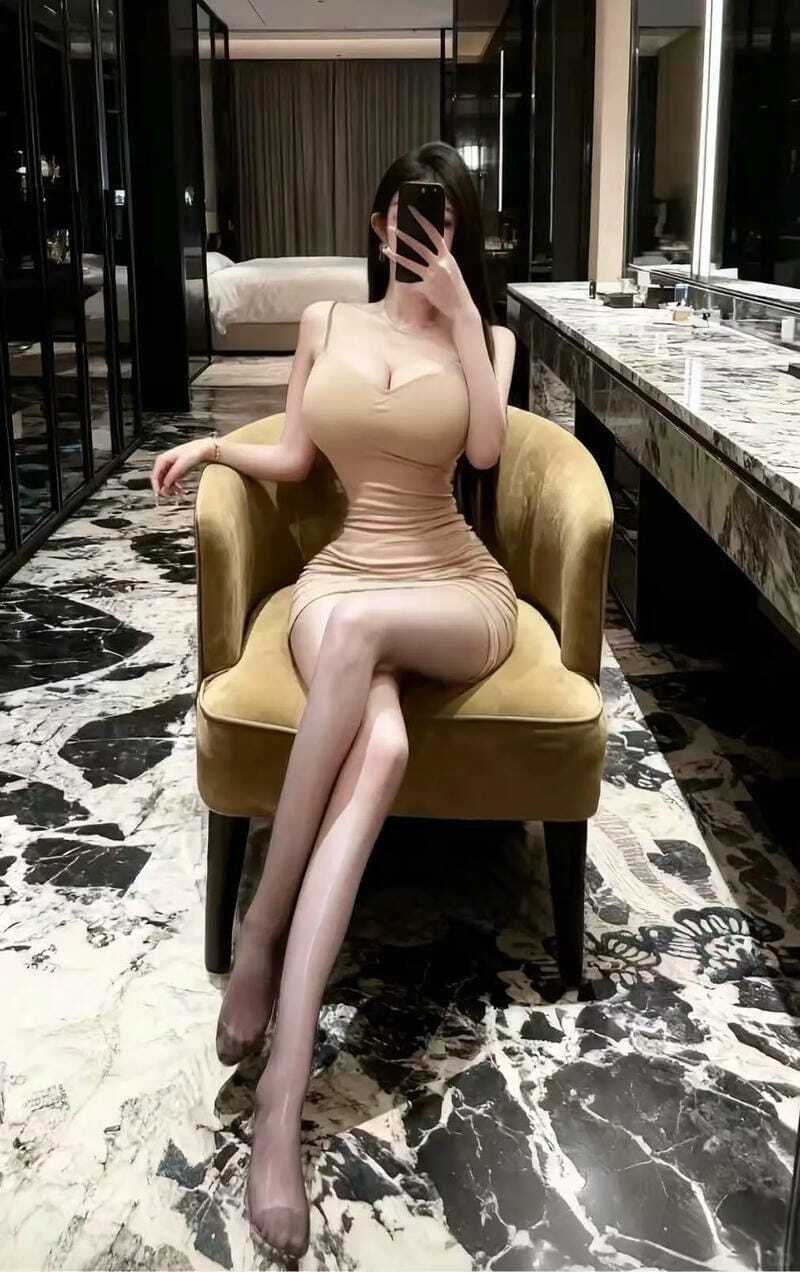 ảnh gái xinh vú to ko che