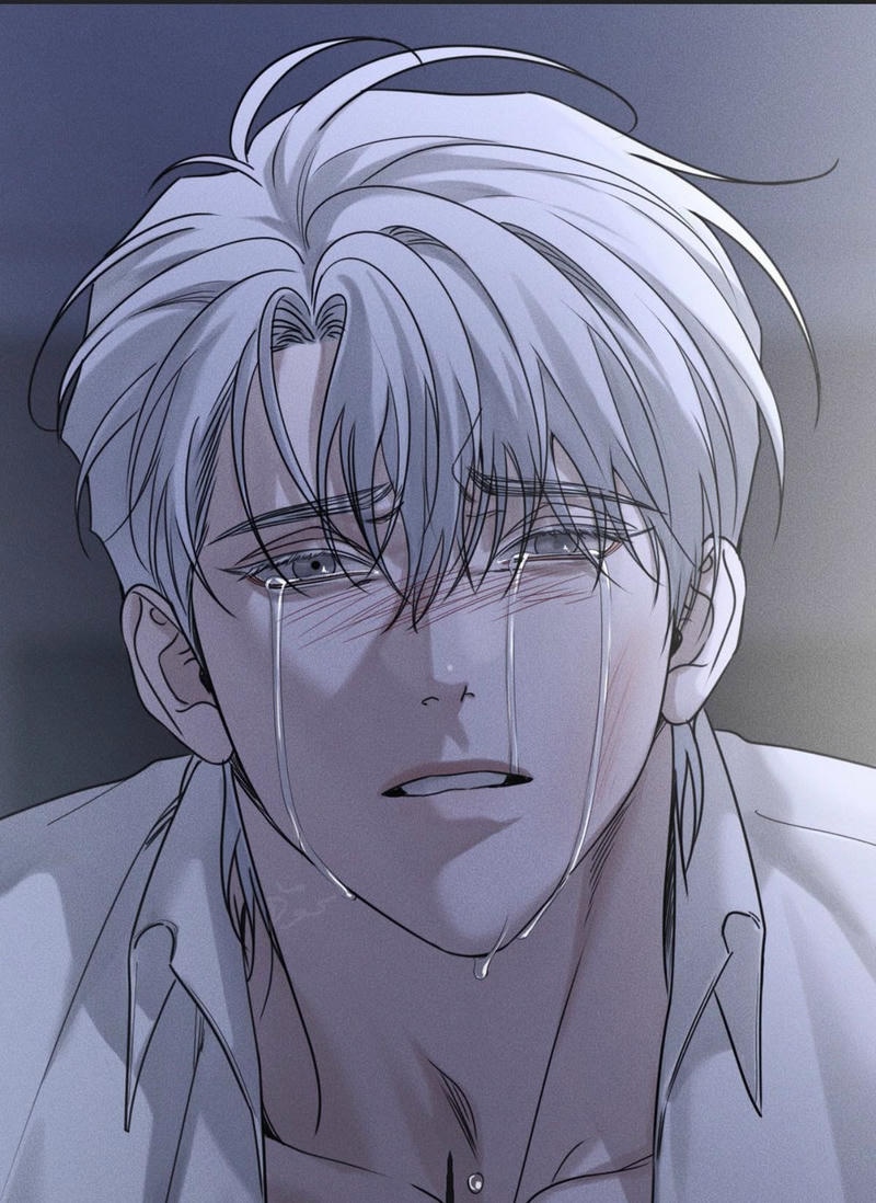 Hình anime khóc dưới mưa đêm với ánh đèn mờ