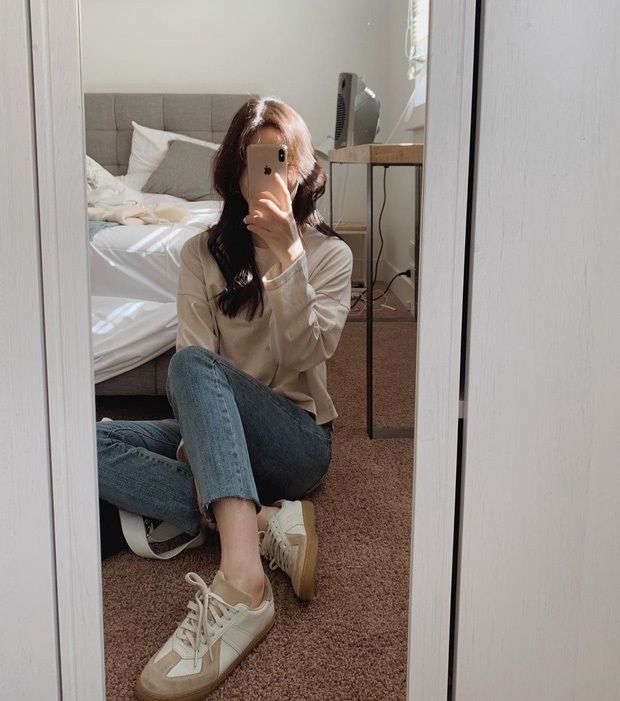 Selfie trước gương thật thần thái