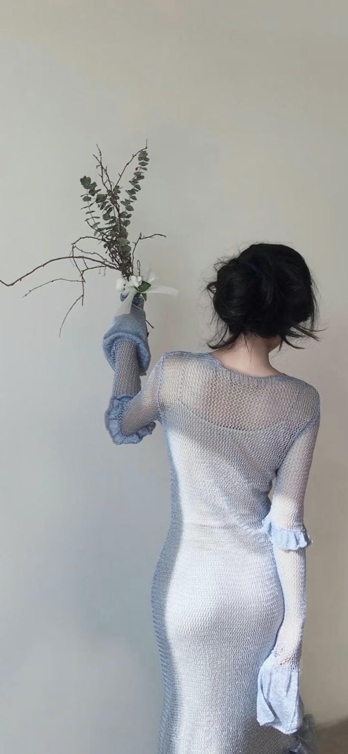 ảnh nền bóng lưng nữ dịu dàng