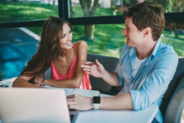 Có trách nhiệm với bạn gái