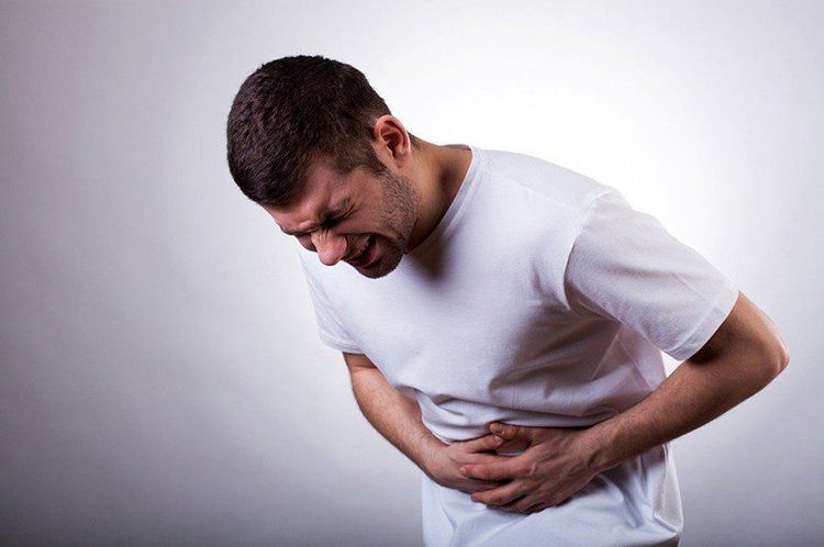 Gan có vấn đề có thể gây đau bụng