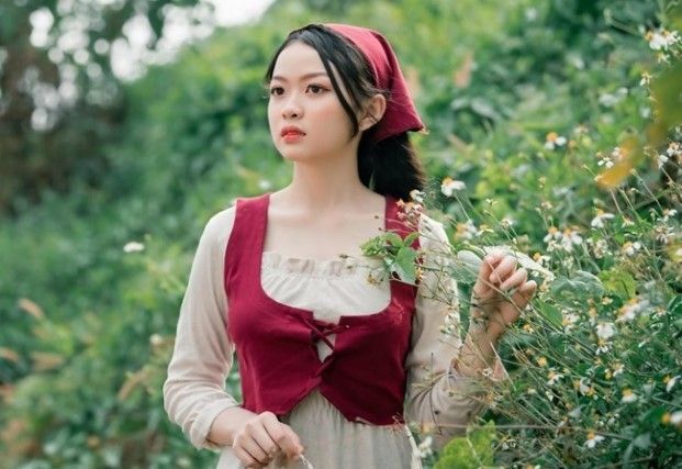 Trang phục nổi bật, bắt mắt sẽ giúp bạn ăn ảnh hơn