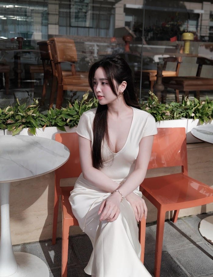 lê phương anh bikini sexy tạo hình gây mê