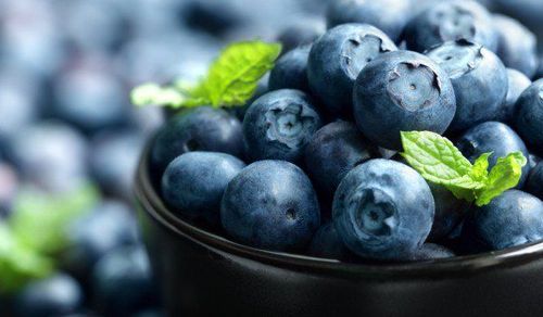 Việt quất tốt cho người có cholesterol cao trong máu