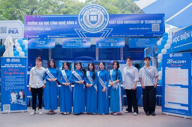 EAUT ĐỒNG HÀNH CÙNG 2K7 TẠI NGÀY HỘI LỰA CHỌN NGUYỆN VỌNG XÉT TUYỂN 2025 – KHÁM PHÁ NGÀNH HOT, CHỌN ĐÚNG TƯƠNG LAI