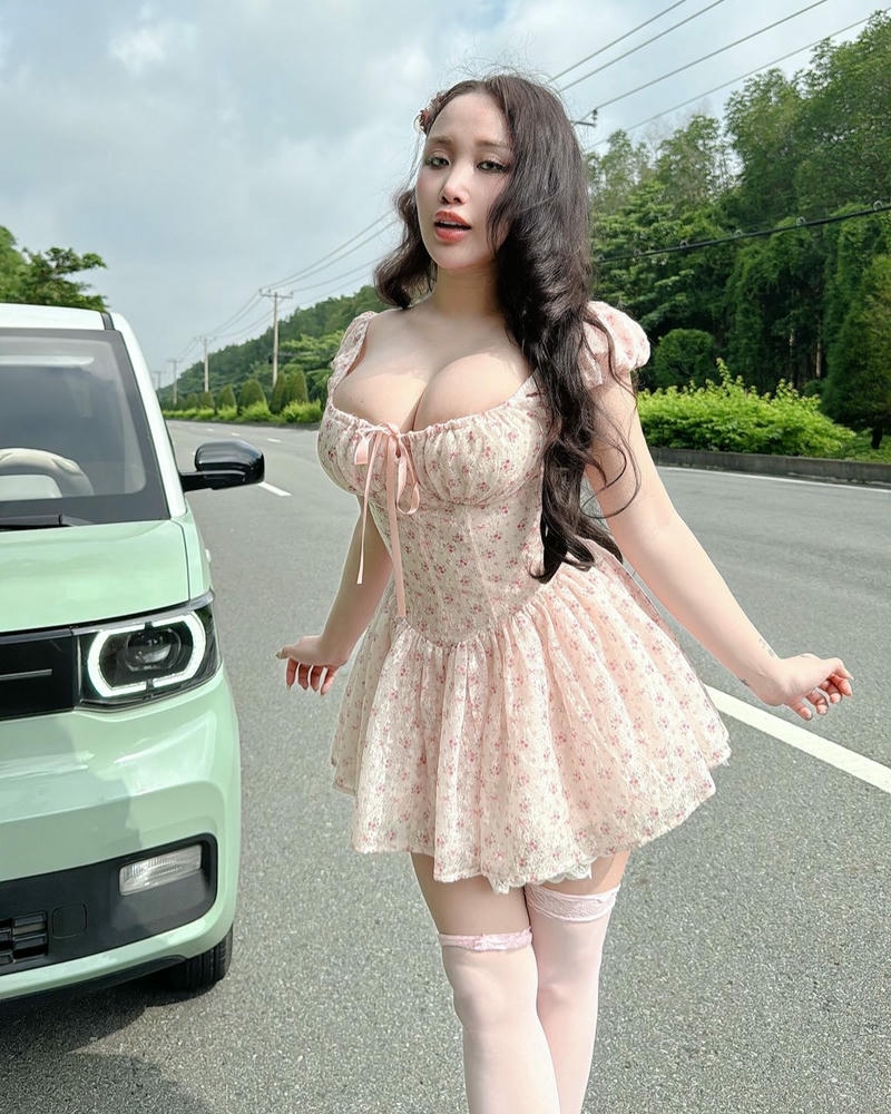 Ảnh Dương Nguyệt Cầm show hàng sexy đỉnh cao