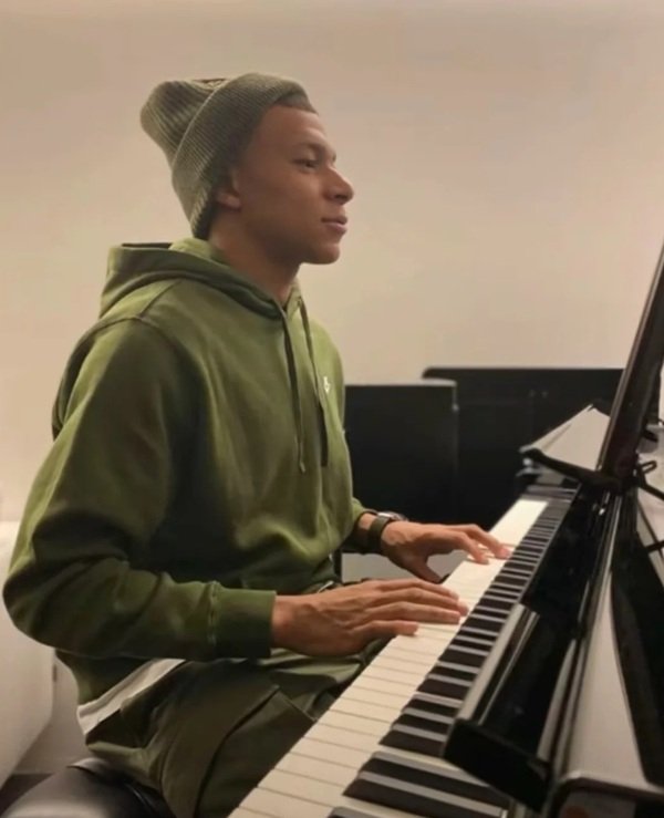 Meme Mbappe (32)