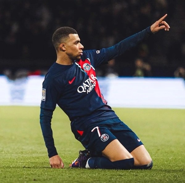 Meme Mbappe (33)