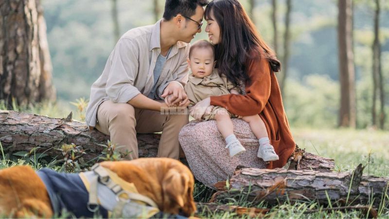 Cách hoá giải chụp ảnh 3 người
