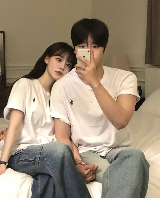 Cách chụp ảnh selfie đẹp bằng điện thoại