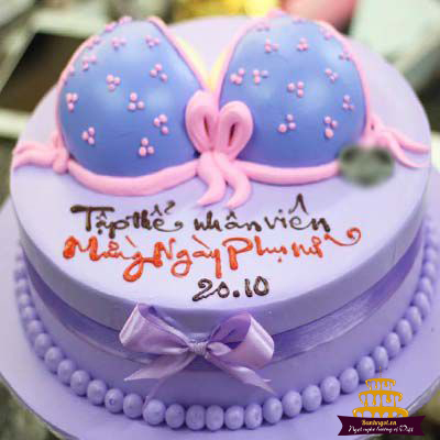 Bánh sinh nhật troll bạn bè hài hước